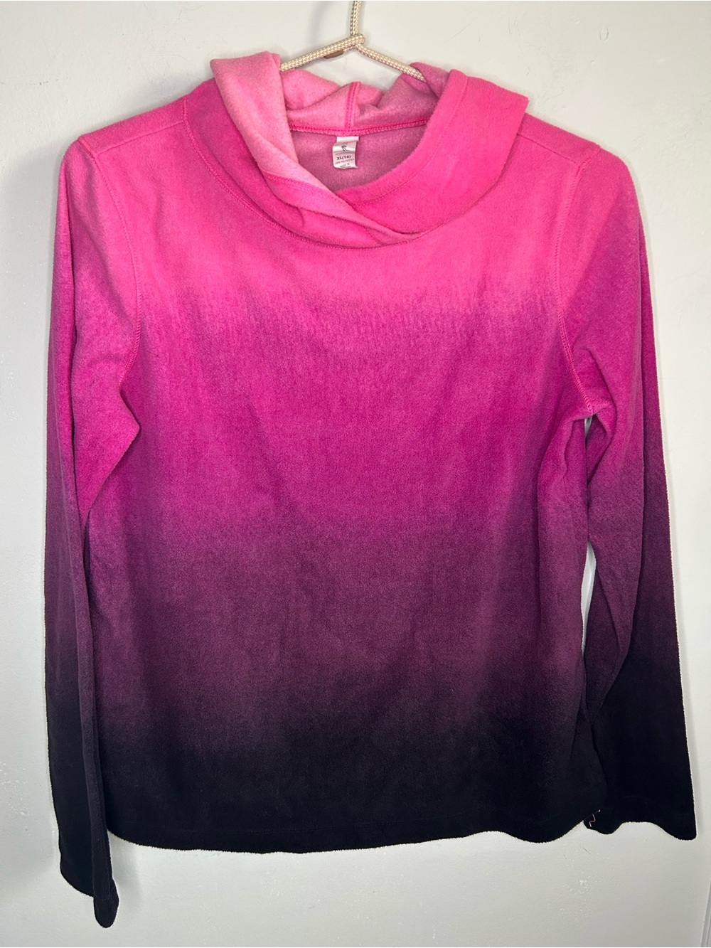 ⬇️ 2/$25 Listing Girl’s Pink and Purple Fleece Ombré Hooded Pullover Jacket